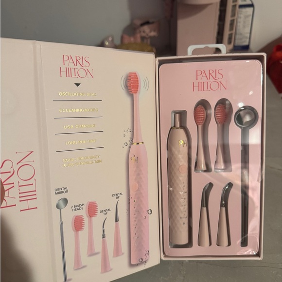 Paris Hilton Pink Sonic Toothbrush Set - Picture 5 of 6